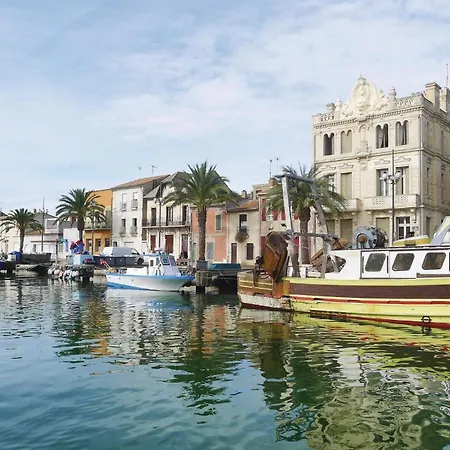 Vakantiehuis 3 Bedroom Lovely In Aigues-Mortes