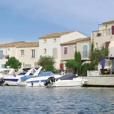 3 Bedroom Gorgeous In Hébergement de vacances Aigues-Mortes